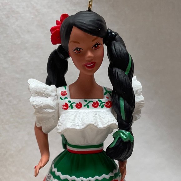 Barbie Dolls of the World Ornament Collection - Picture 4 of 11